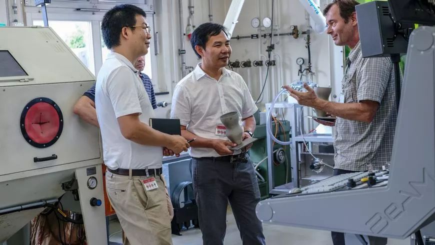 富家激光喷码机陈焱总经理参访Empa瑞士联邦质料试验和科研研究所